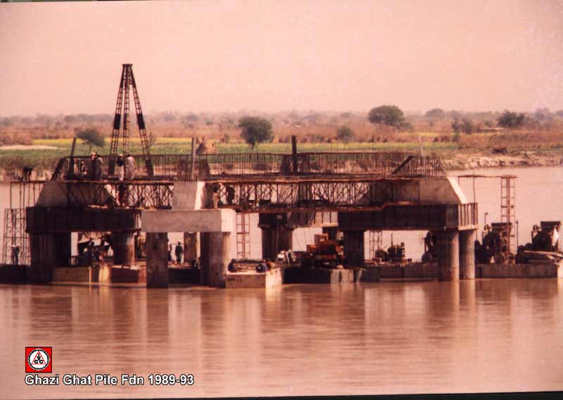 1989-9-93-ghazi-ghat-pile